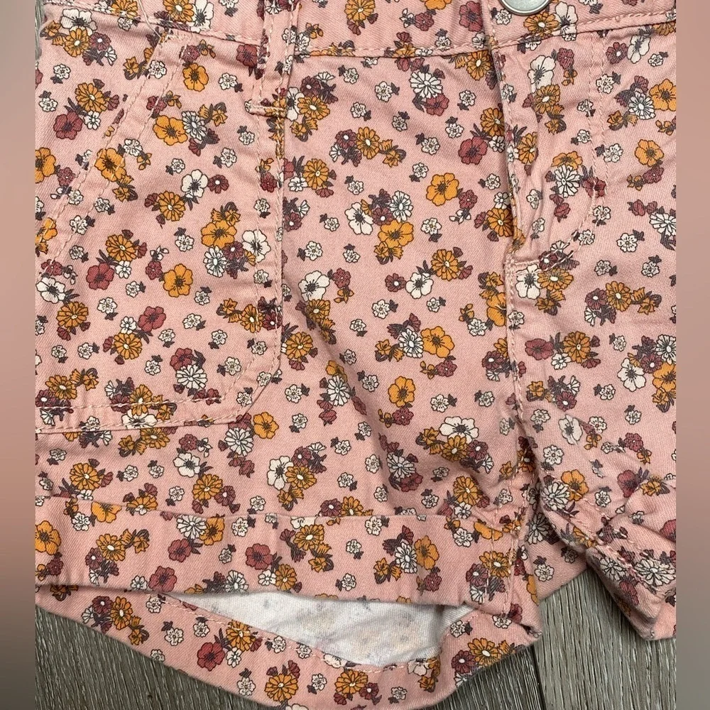 The Children’s Place Girl Floral Shorts Size 5